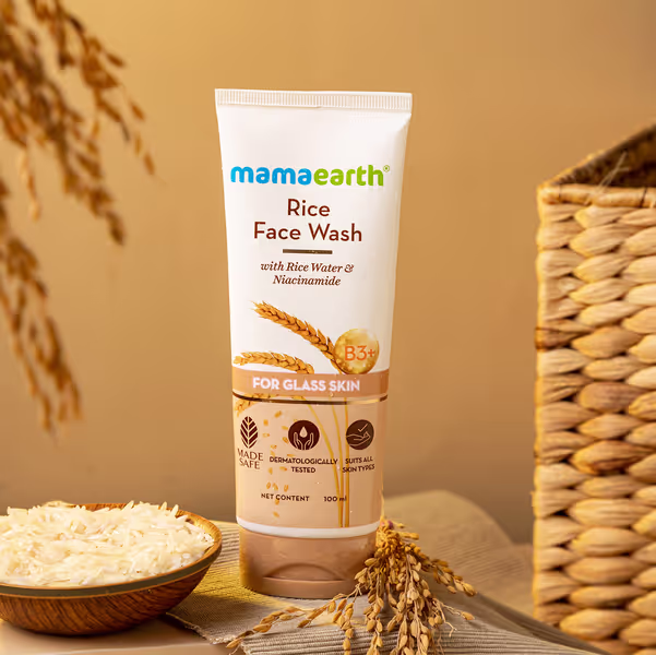 Mamaearth Rice Water and Niacinamide for Glass Skin Face Wash